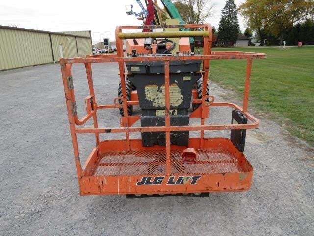 2018 JLG 340AJ-3