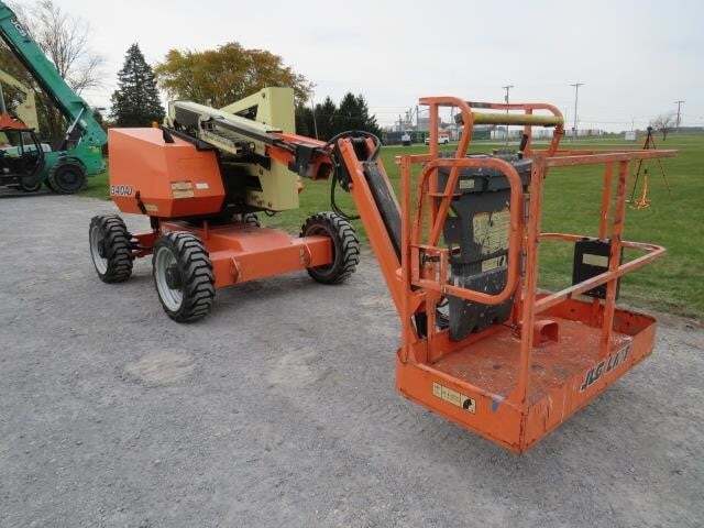 2018 JLG 340AJ-4