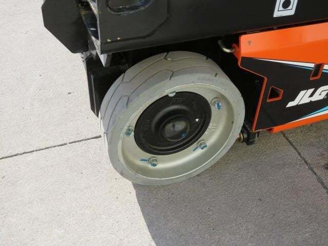 2025 JLG ES1932-14