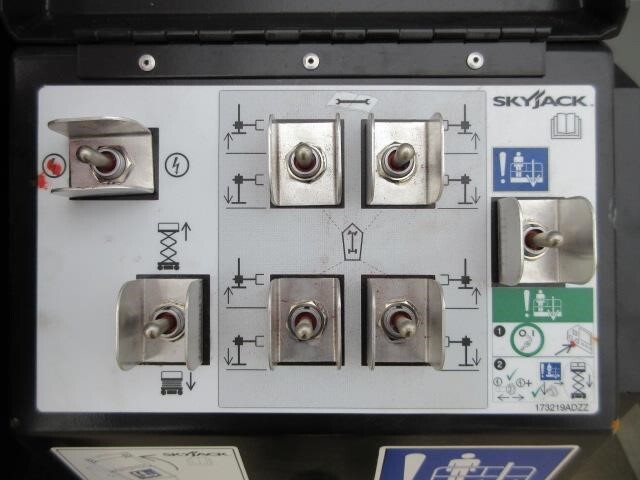 2025 Skyjack SJ9664RT-20