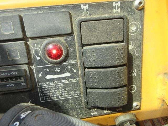 2013 Broderson IC-200-3H-27