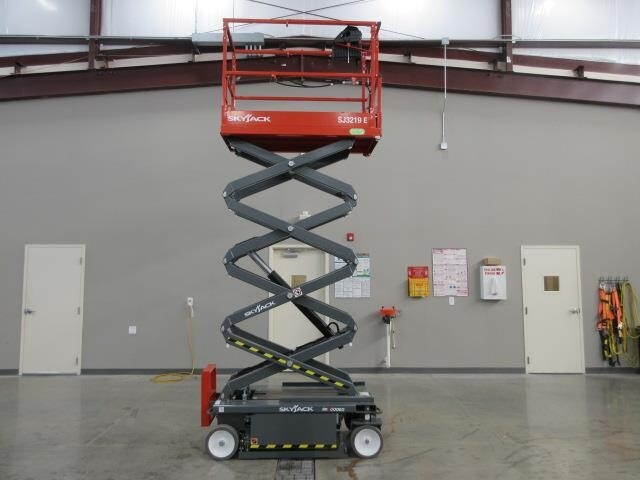 2025 Skyjack SJ3219E-28