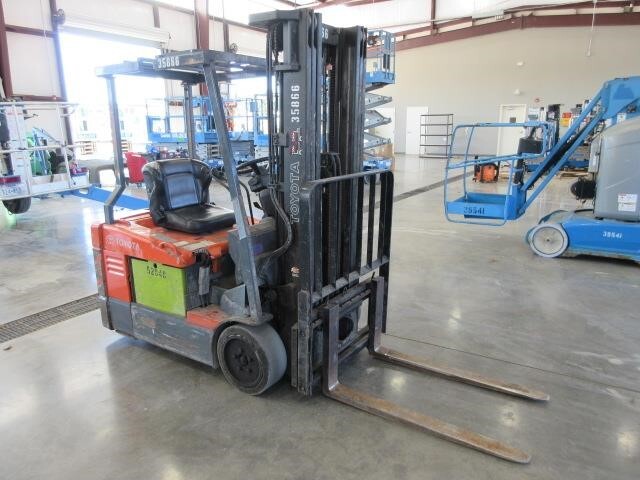 2014 Toyota 7FBEU18-2