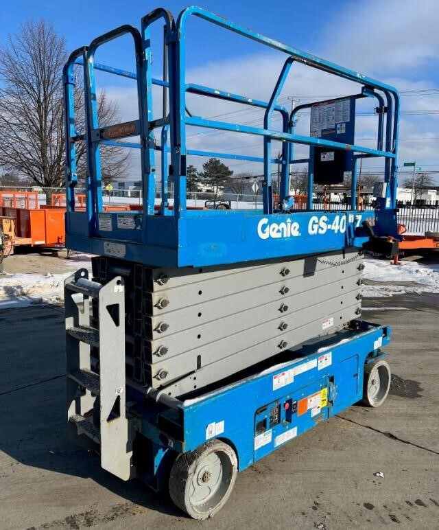 2015 Genie GS-4047
