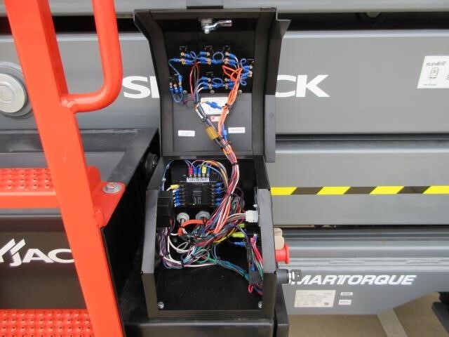 2025 Skyjack SJ9664RT-22