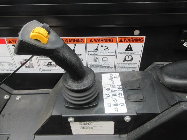 2025 Genie GTH 844-26