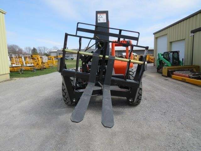 2025 SkyTrak 10054-17