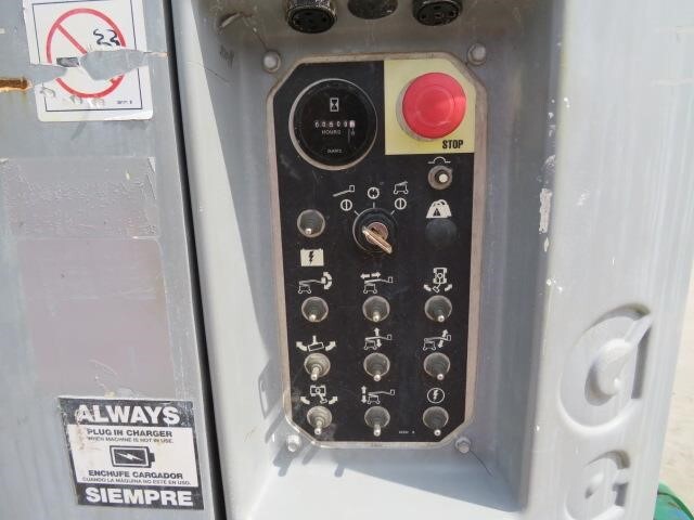 2016 Genie Z-30/20N RJ-19