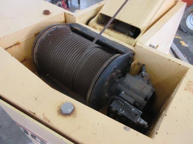 2013 Broderson IC-200-3H-17