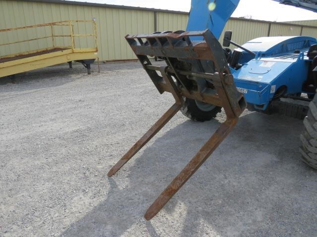 2017 Genie GTH 844-14