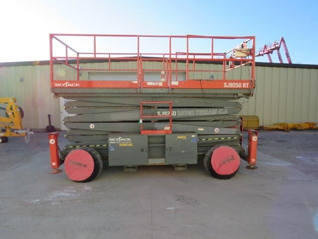 2013 Skyjack SJ9250 RT-5
