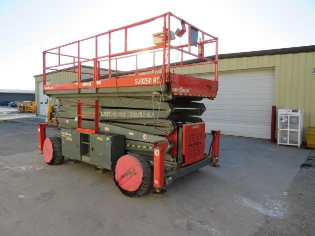 2013 Skyjack SJ9250 RT-6