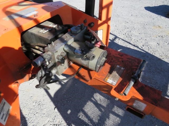 2018 JLG T350-21