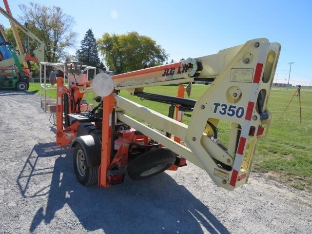 2018 JLG T350-8