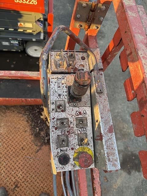 2018 Skyjack SJ-6832RT-6