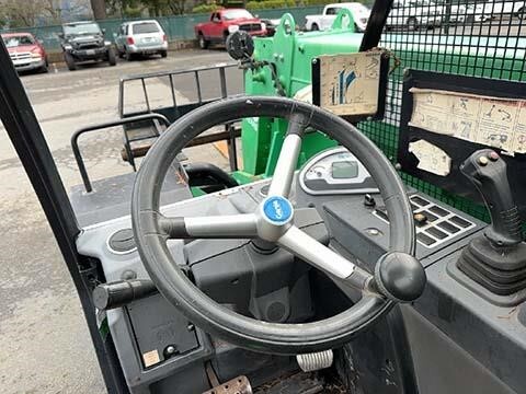 2016 Genie GTH-5519-17