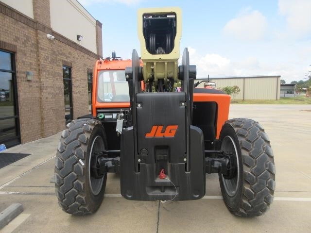2025 JLG 943-7