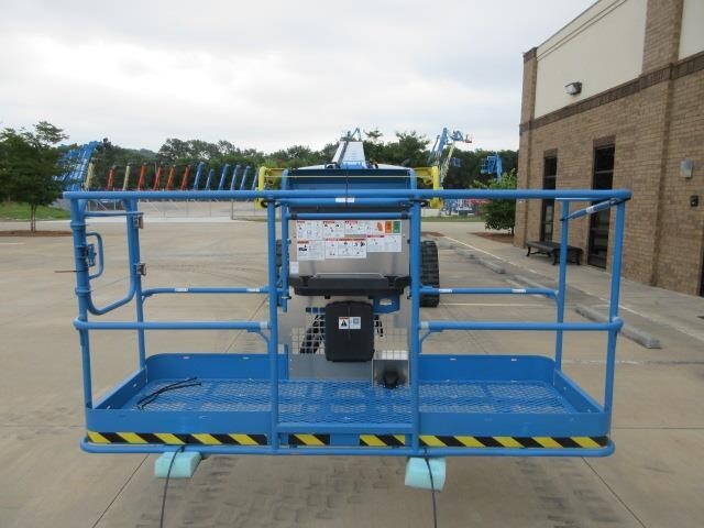 2025 Genie S-65 Trax-3