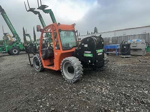 2018 JLG G5-18A-8