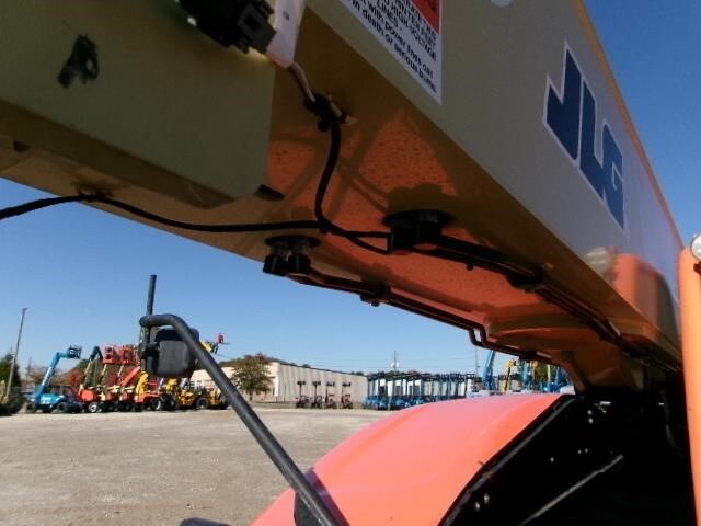 2022 JLG 1255-8