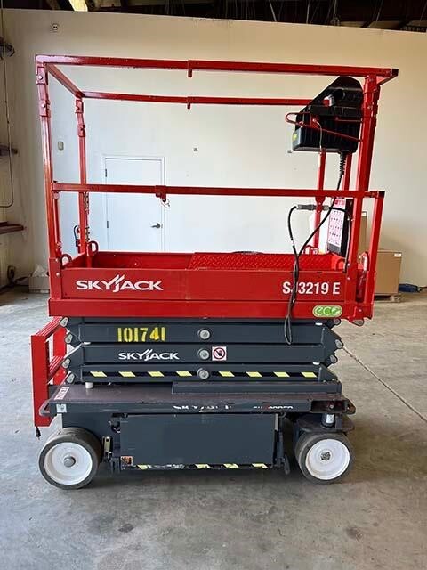 2024 Skyjack SJ3219E-4