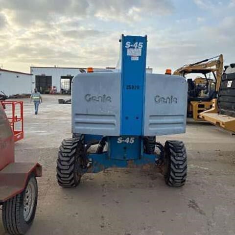 2018 Genie S-45-4