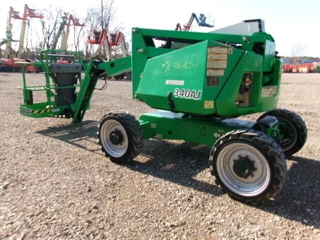 2018 JLG 340AJ-4