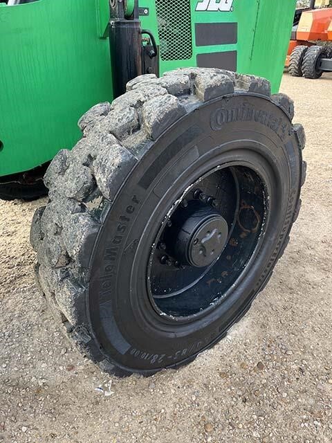 2017 SkyTrak 10042-10