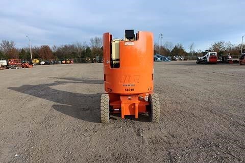 2018 JLG E300AJP-5