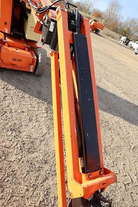 2018 JLG E300AJP-34