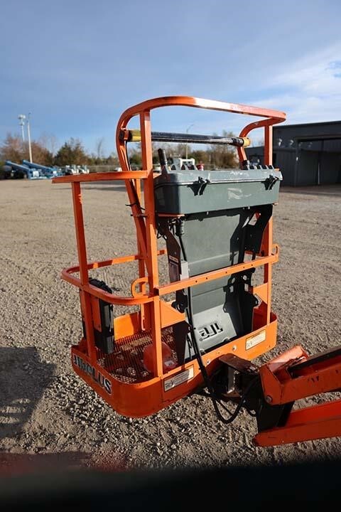 2018 JLG E300AJP-41