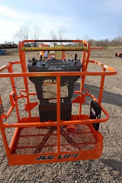 2018 JLG E300AJP-46