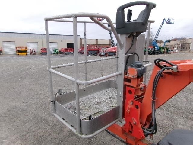 2018 JLG T350-8