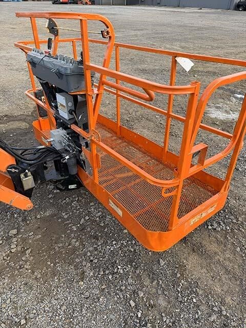 2020 JLG 860SJ-33