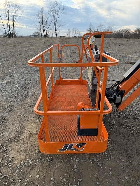 2020 JLG 860SJ-36