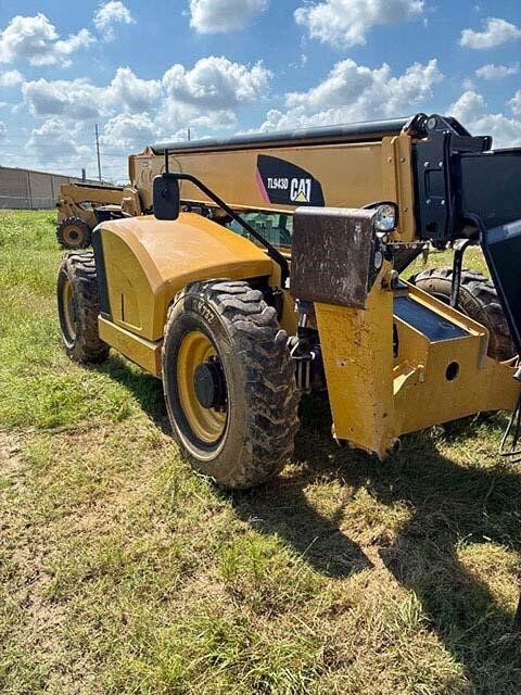 2019 CAT TL943D-4