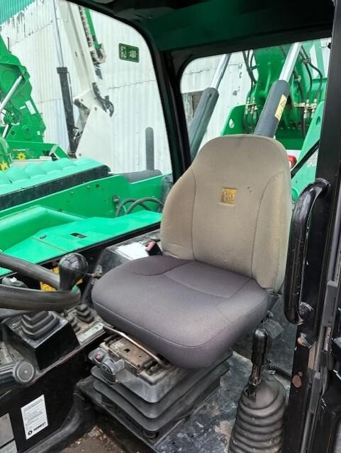 2016 JCB 507-42-6
