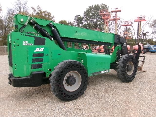 2017 SkyTrak 10042-3