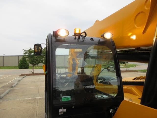 2025 JCB 512-56-40