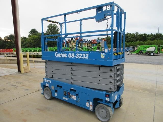 2023 Genie GS-3232-2