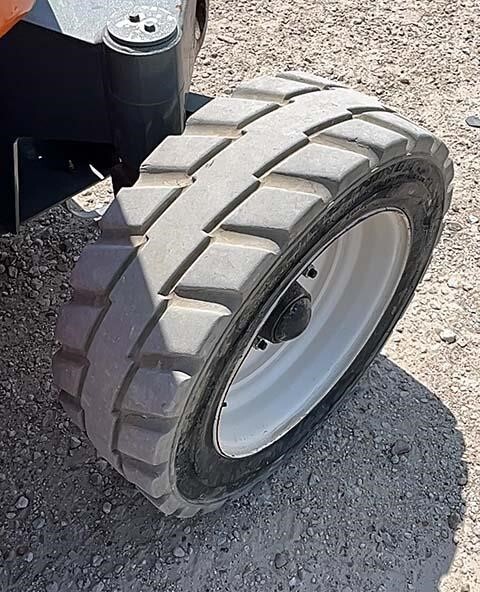 2017 Snorkel AB46JE-5