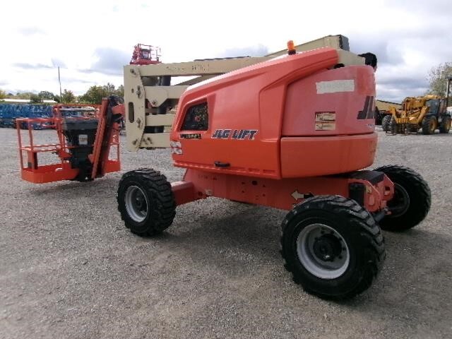 2017 JLG 450AJ-4