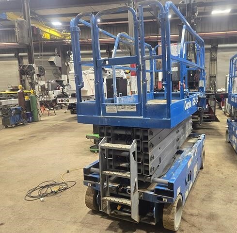 2018 Genie GS-3246-3