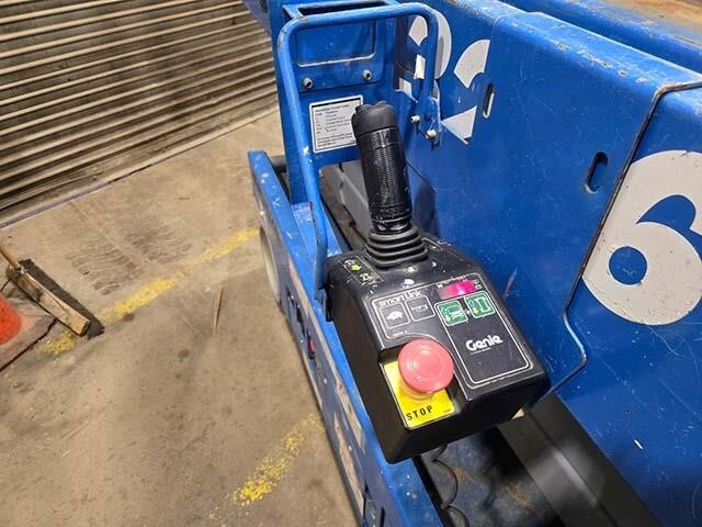 2018 Genie GS-3246-7