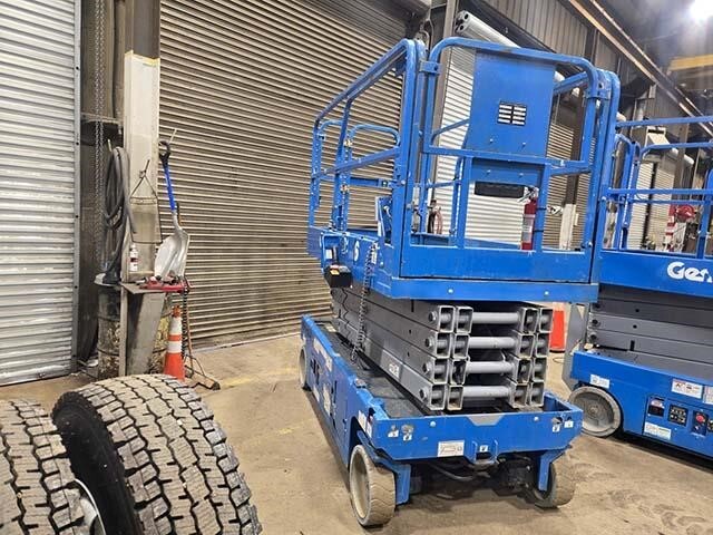 2018 Genie GS-3246-2