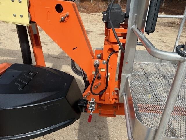 2018 JLG T350-11