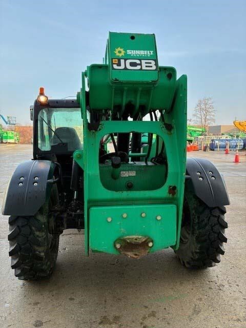 2016 JCB 509-42-4