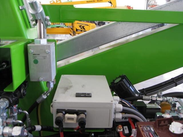 2025 Niftylift TM34T-21