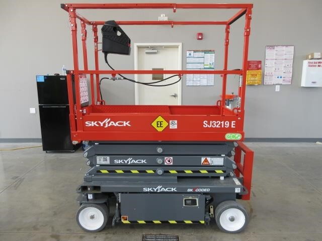2025 Skyjack SJ3219E