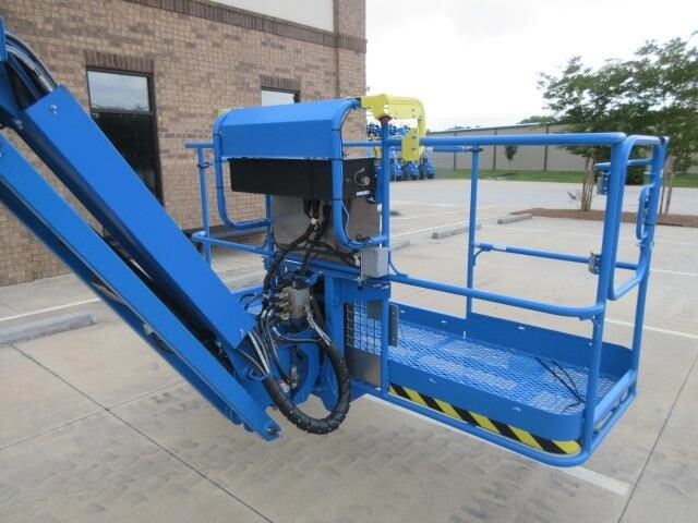 2025 Genie S-65 Trax-10